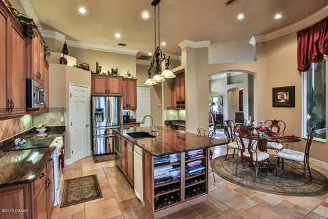 1094 Hampstead Ln, Ormond Beach, FL 32174 photo 4