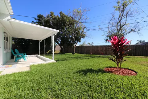 52 Hibiscus Dr, Ormond Beach, FL 32176 photo 6