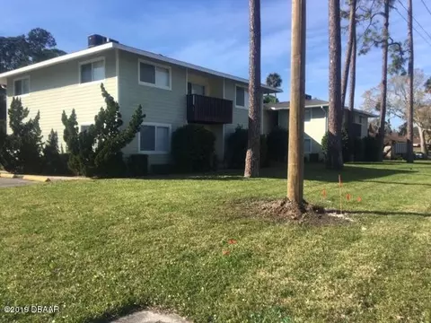 600 Sterthaus Dr, Ormond Beach, FL 32174 photo 2