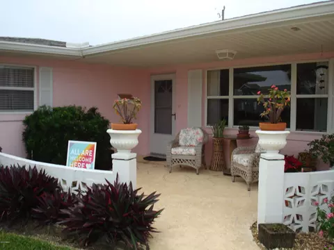 32 Aqua Vista Dr, Ormond Beach, FL 32176 photo 4