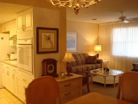 32 Aqua Vista Dr, Ormond Beach, FL 32176 photo 9