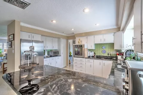 126 Banyan Dr, Ormond Beach, FL 32176 photo 12