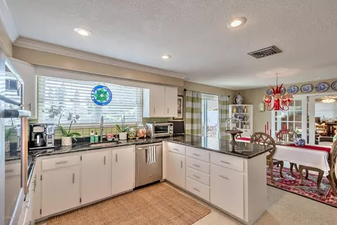 126 Banyan Dr, Ormond Beach, FL 32176 photo 10