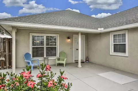 25 Seabreeze Dr, Ormond Beach, FL 32176 photo 3