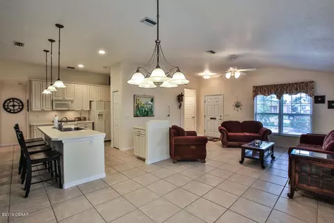 25 Seabreeze Dr, Ormond Beach, FL 32176 photo 6