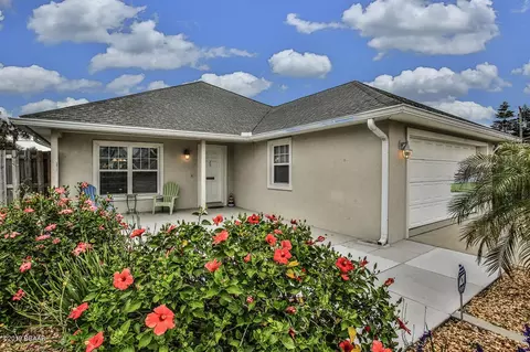 25 Seabreeze Dr, Ormond Beach, FL 32176 photo 2