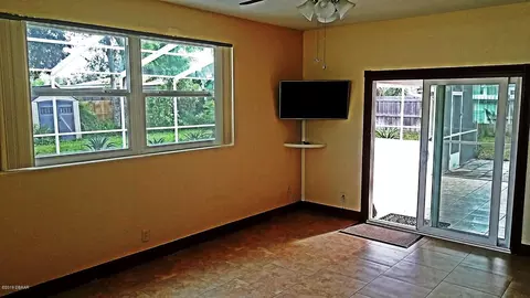 94 Warwick Ave, Ormond Beach, FL 32174 photo 7