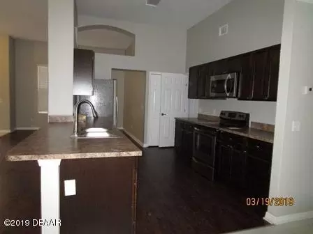 611 Moss Creek Dr, Ormond Beach, FL 32174 photo 4