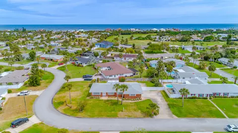 105 Fairway Dr, Ormond Beach, FL 32176 photo 9