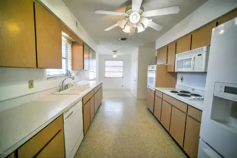 32 Sunrise Ave, Ormond Beach, FL 32176 photo 4