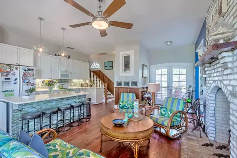94 N Beach St, Ormond Beach, FL 32174 photo 4