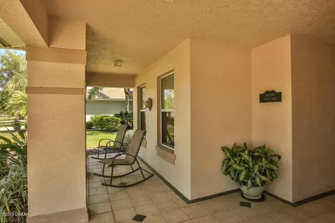 1255 Crown Pointe Ln, Ormond Beach, FL 32174 photo 3