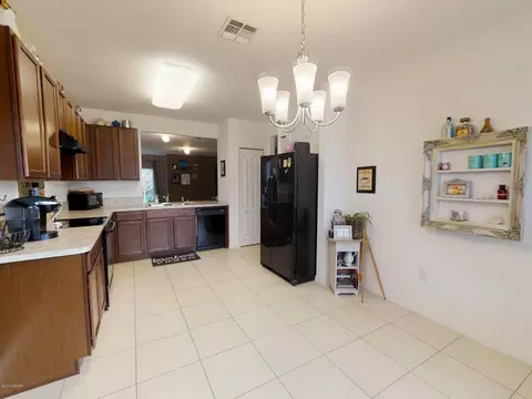 528 Safe Harbor Dr, Edgewater, FL 32141 photo 8