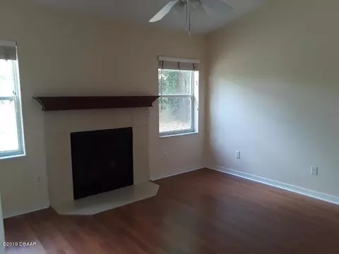 5 Lee Pl, Palm Coast, FL 32137 photo 2