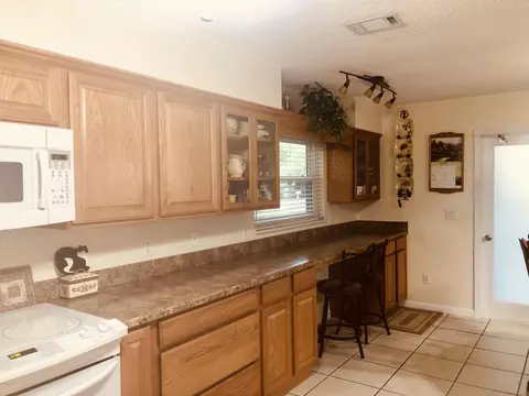 69 Broadmoor Cir, Ormond Beach, FL 32174 photo 4