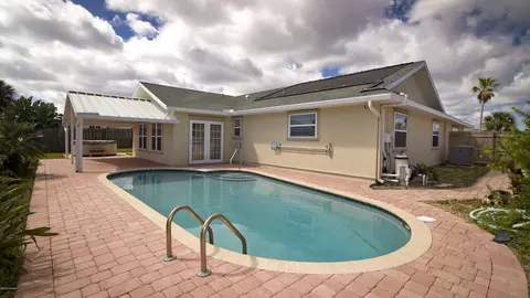 5 Sea Hawk Dr, Ormond Beach, FL 32176 photo 2