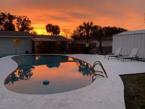 383 Riverside Dr, Ormond Beach, FL 32176 photo 4