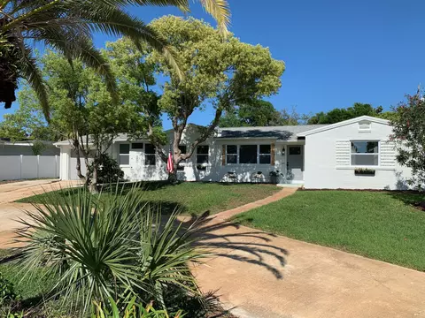 383 Riverside Dr, Ormond Beach, FL 32176 photo 1
