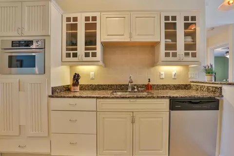 10 Tropical Dr, Ormond Beach, FL 32176 photo 6
