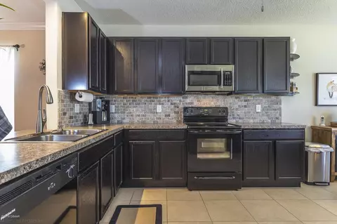 304 Admiralty Ct, Edgewater, FL 32141 photo 14