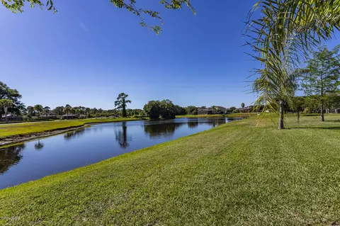 304 Admiralty Ct, Edgewater, FL 32141 photo 3