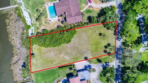 640 John Anderson Dr, Ormond Beach, FL 32176 photo 2