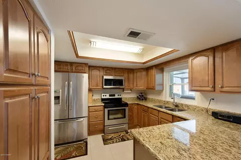 6 Concord Dr, Ormond Beach, FL 32176 photo 2