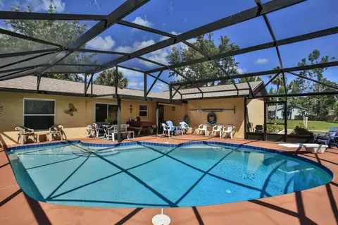 3303 Sabal Palm Dr, Edgewater, FL 32141 photo 4