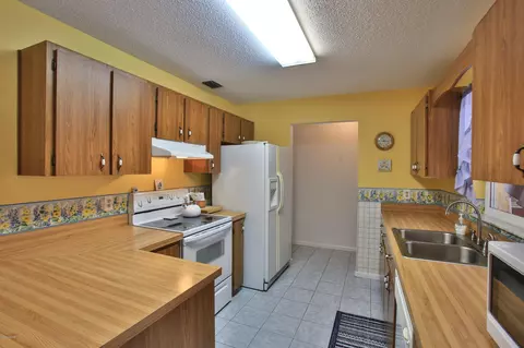 3303 Sabal Palm Dr, Edgewater, FL 32141 photo 16