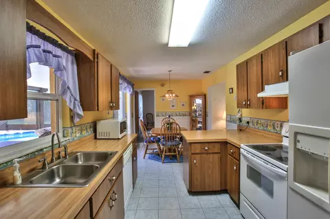 3303 Sabal Palm Dr, Edgewater, FL 32141 photo 15