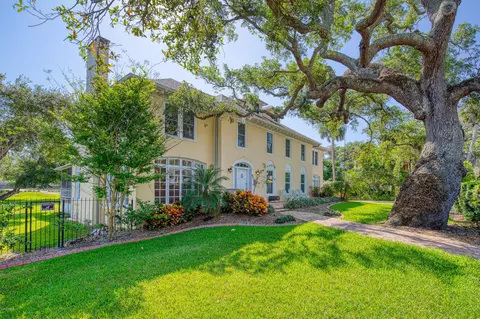 87 Riverside Dr, Ormond Beach, FL 32176 photo 4