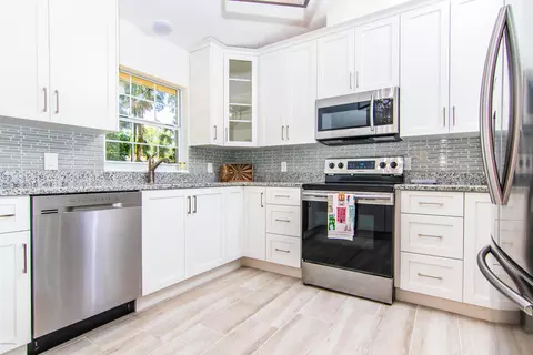 3015 Orange Tree Dr, Edgewater, FL 32141 photo 17