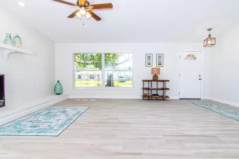 3015 Orange Tree Dr, Edgewater, FL 32141 photo 5