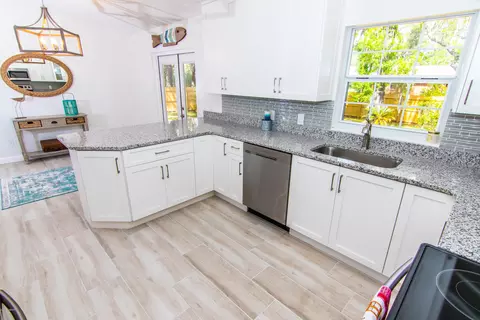 3015 Orange Tree Dr, Edgewater, FL 32141 photo 15