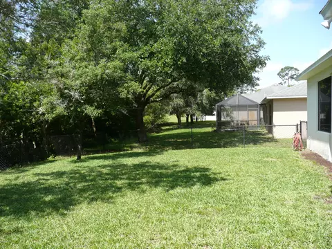 2 Timucuan Dr, Ormond Beach, FL 32174 photo 5