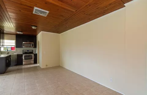 1816 S Riverside Dr, Edgewater, FL 32141 photo 7