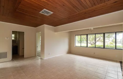 1816 S Riverside Dr, Edgewater, FL 32141 photo 9
