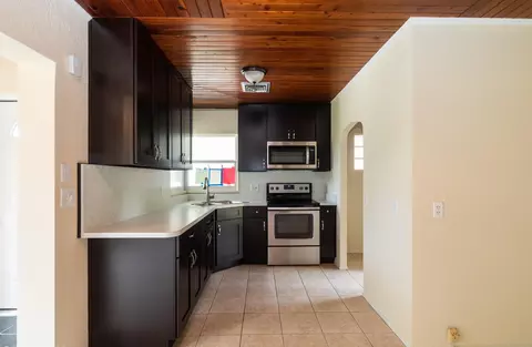 1816 S Riverside Dr, Edgewater, FL 32141 photo 10