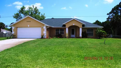 2529 Yule Tree Dr, Edgewater, FL 32141 photo 1