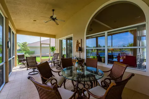 1409 Regal Pointe Ln, Ormond Beach, FL 32174 photo 4