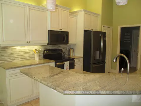 3 Waterbluff Dr, Ormond Beach, FL 32174 photo 5