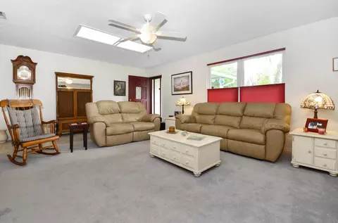 1330 Queen Palm Dr, Edgewater, FL 32132 photo 11