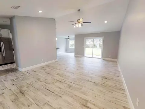 2507 Queen Palm Dr, Edgewater, FL 32141 photo 4