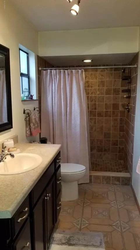 2428 E Tamarind Dr, Edgewater, FL 32141 photo 17
