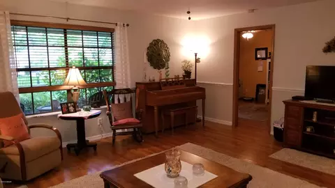 2428 E Tamarind Dr, Edgewater, FL 32141 photo 3