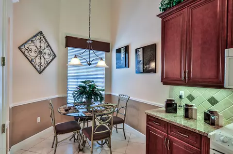 706 Cobblestone Dr, Ormond Beach, FL 32174 photo 10