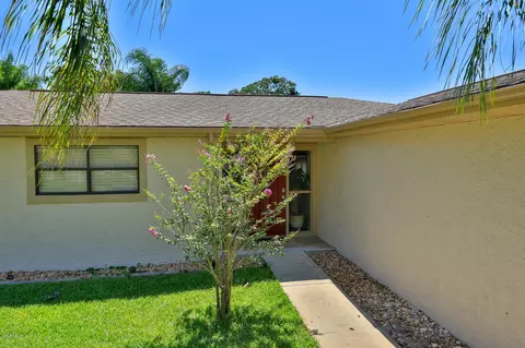744 E River Oak Dr, Ormond Beach, FL 32174 photo 2