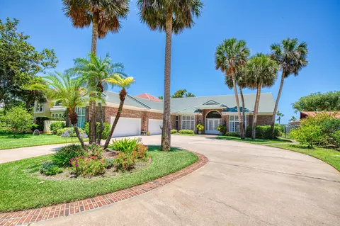 657 N Beach St, Ormond Beach, FL 32174 photo 2