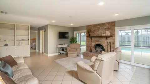 142 Sandcastle Dr, Ormond Beach, FL 32176 photo 4