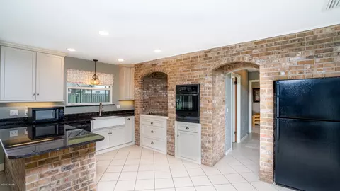 142 Sandcastle Dr, Ormond Beach, FL 32176 photo 7
